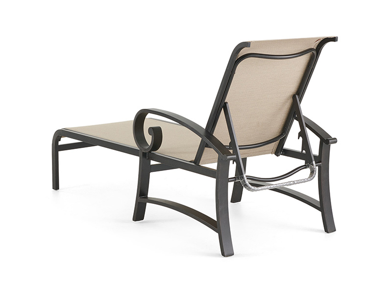 CHAISE LONGUE DE PATIO SOLSTICE EN ALUMINIUM AVEC TRESSES ÉLASTIQUES