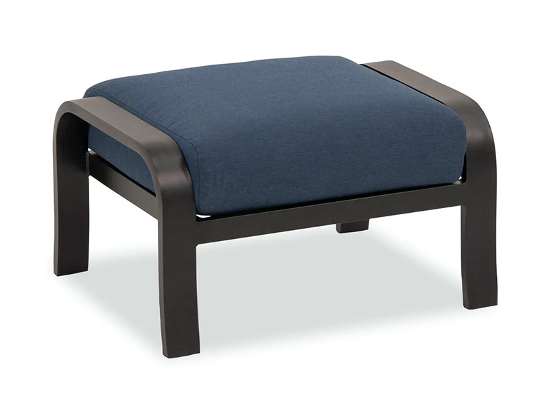 OTTOMAN DE PATIO SOLSTICE EN ALUMINIUM BRONZE VIEILLI AVEC COUSSINS 