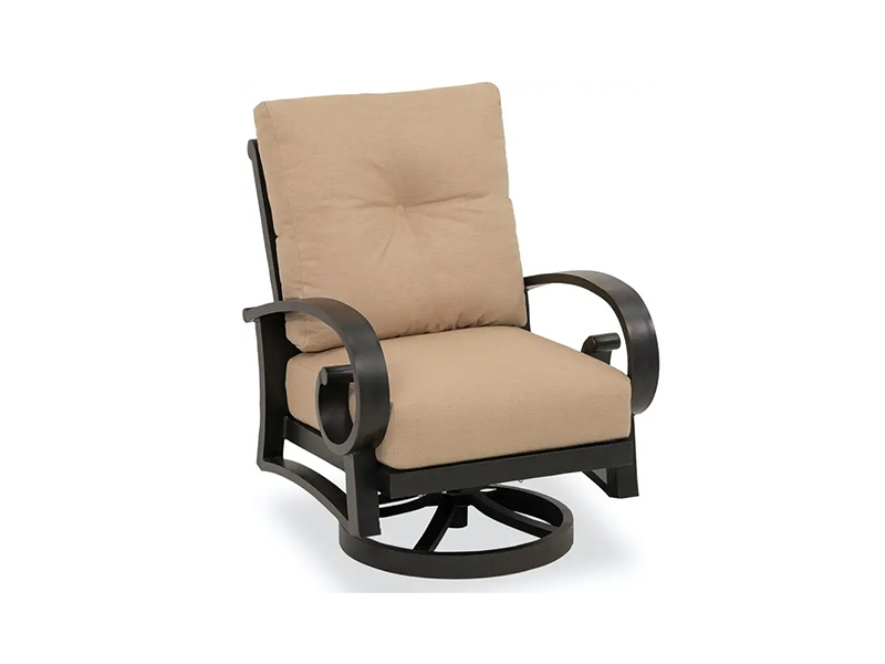 Chaises de club pivotantes